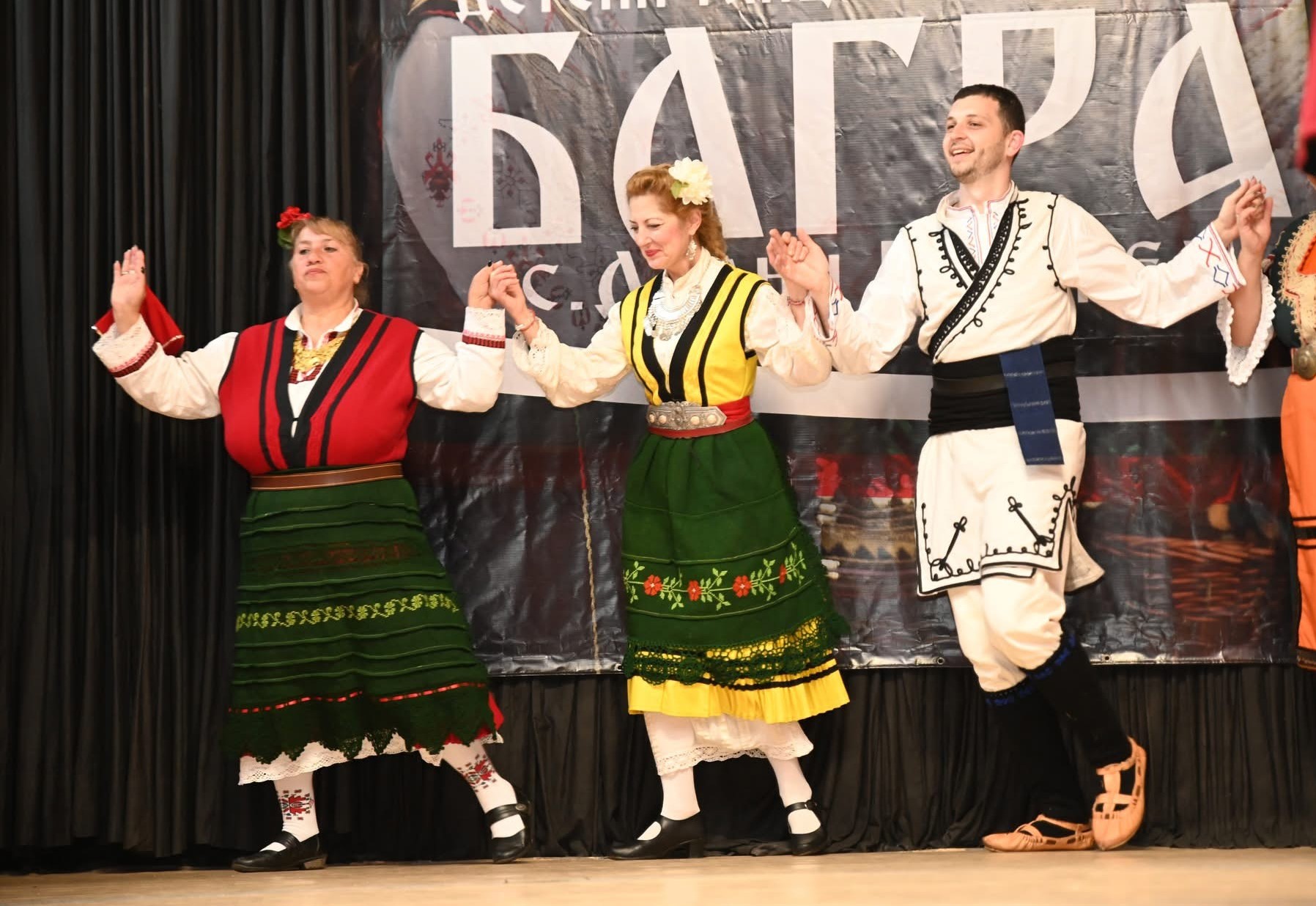 Пасарелци 3